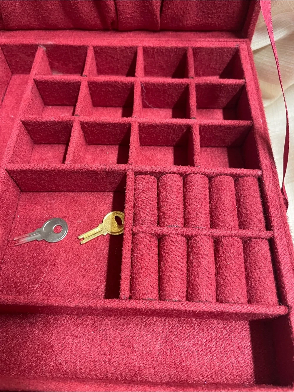 Vintage Red Jewelry Organizer Box - Classic Soft Suede Storage